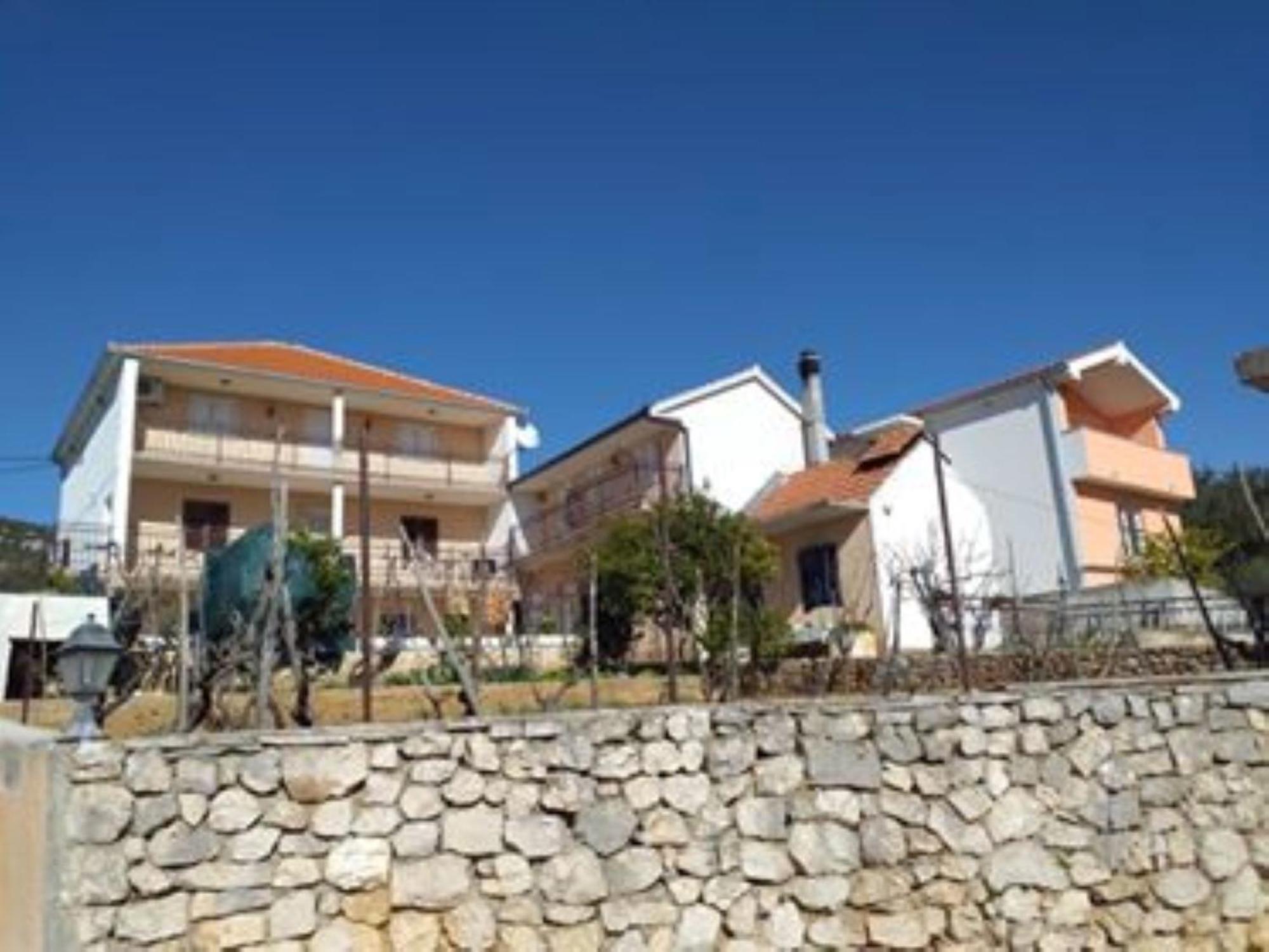 Apartments Diana Vinisce Marina Szoba fotó